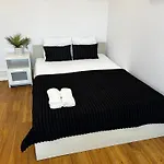 Luxury Location Хостел Лиссабон