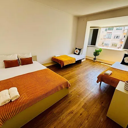 Хостел Luxury Location Лиссабон