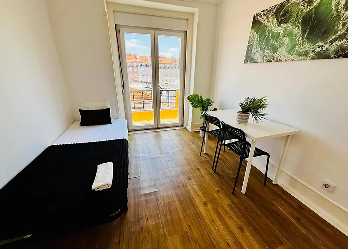 Luxury Location Hostel