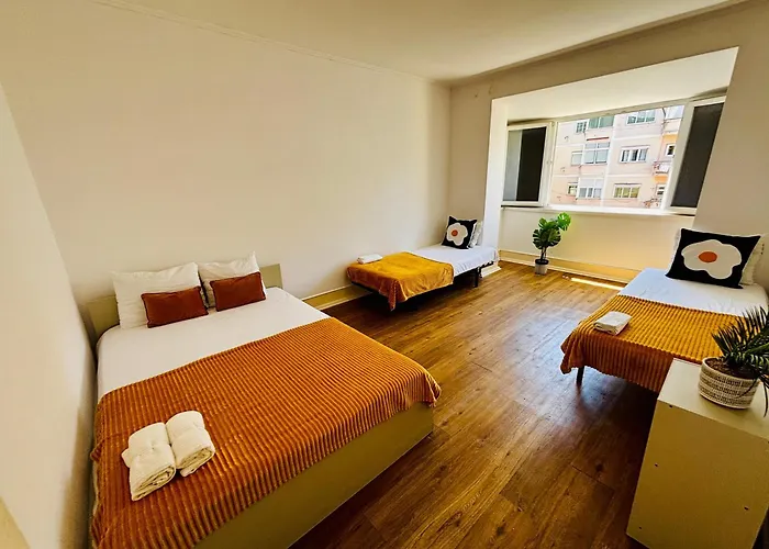 Luxury Location Hostel *